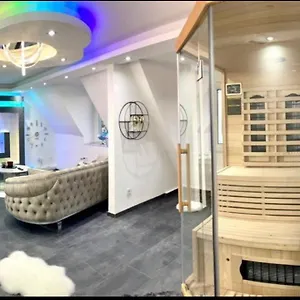  Apartment Phöenixpalace Whirlpool&infarotsauna