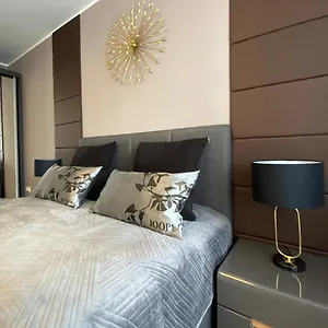  Apartment Luxus With Balcony